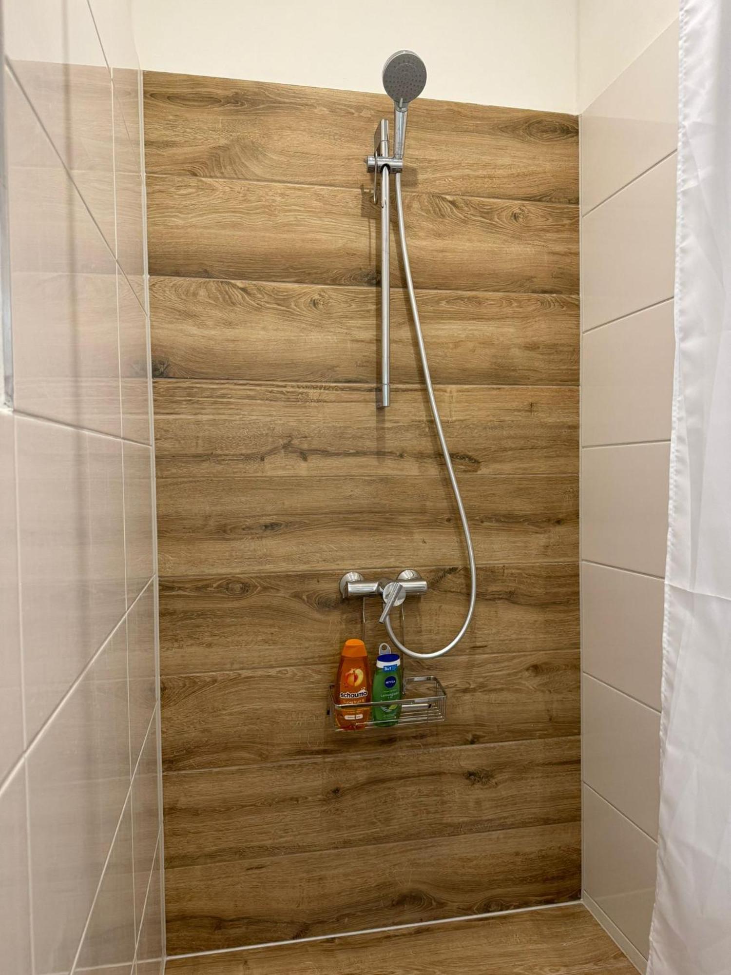Apartment Charmante Und Moderne Altbauwohnung